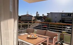 Appartement 2 Chambres Dans Residence Avec Piscine Et Parking